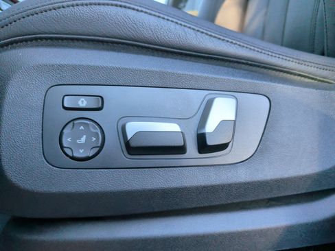 Used 2021 BMW X5 xDrive45e w/ Premium Package image 26