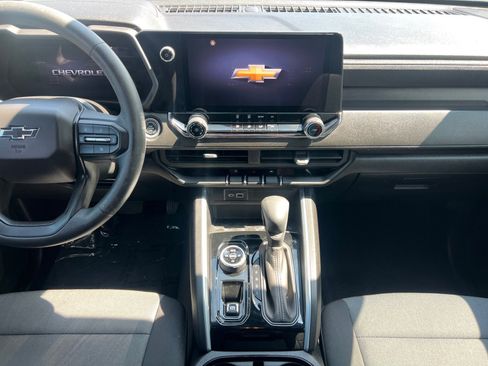 Used 2023 Chevrolet Colorado Trail Boss w/ Technology Package image 11
