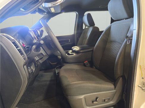 Used 2025 RAM 2500 Big Horn image 9