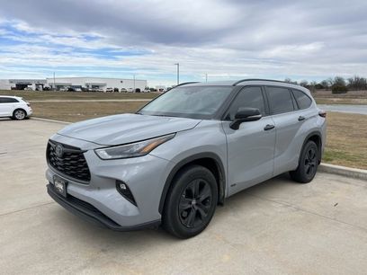 Used 2024 Toyota Highlander XLE