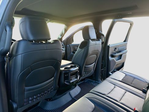 Used 2021 RAM 1500 Big Horn w/ Built-to-serve Edition image 6