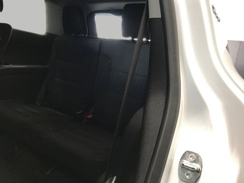 Certified 2023 GMC Acadia SLE w/ Driver Convenience Package image 25