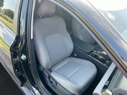 Certified 2025 Toyota Camry LE w/ Convenience Package FWD image 32