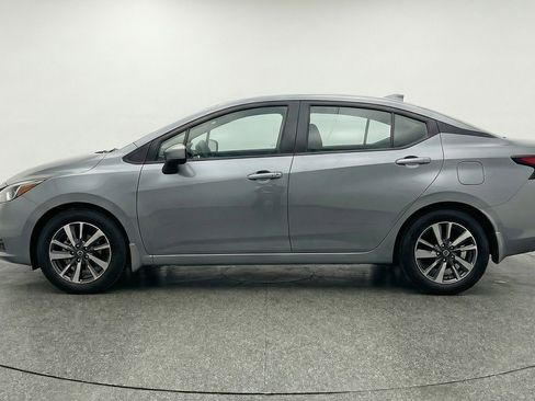 Used 2025 Nissan Versa SV FWD image 5