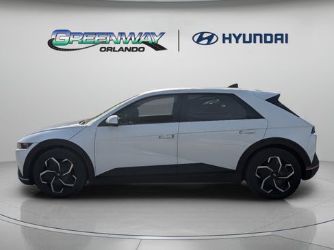 Used 2022 Hyundai Ioniq 5 SEL w/ Cargo Package RWD image 5