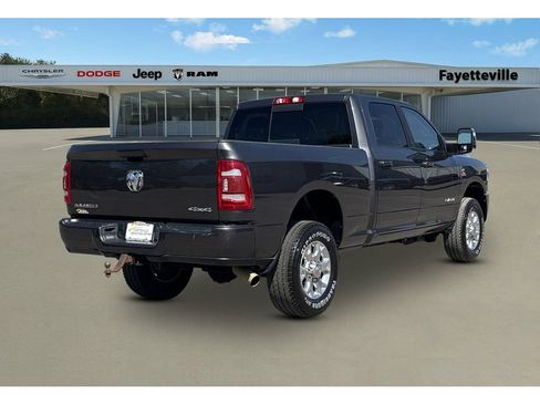 Used 2024 RAM 2500 Laramie AWD/4WD image 3