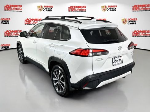 Certified 2023 Toyota Corolla Cross XLE w/ Convenience Package AWD/4WD image 2