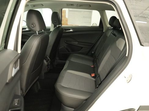 New 2026 Volkswagen Taos SE image 35