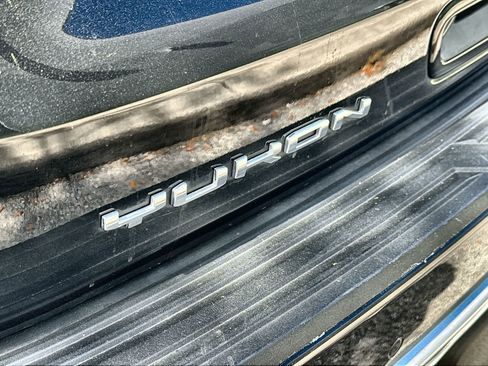 Used 2024 GMC Yukon SLT image 15