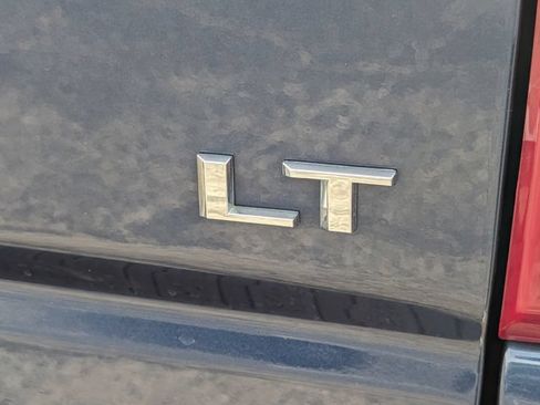 Used 2023 Chevrolet Silverado 1500 LT AWD/4WD image 29