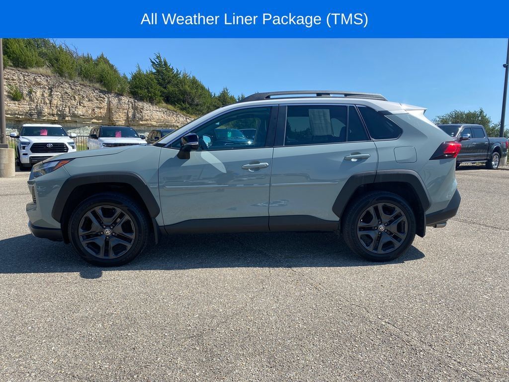 Used 2022 Toyota RAV4 Adventure w/ Convenience Package AWD/4WD image 3