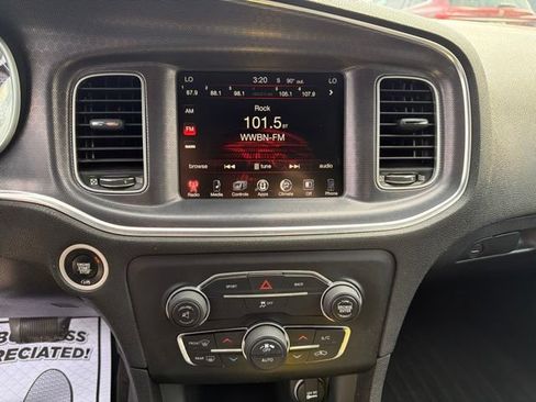 Used 2016 Dodge Charger R/T RWD image 17
