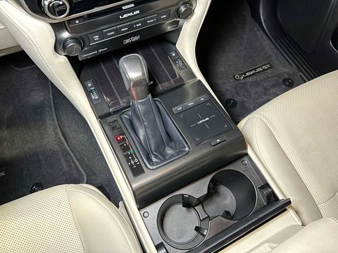 Used 2023 Lexus GX 460 Premium w/ Premium Plus Package image 37