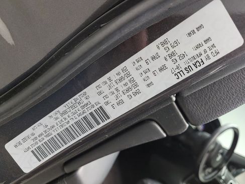 Used 2018 Jeep Grand Cherokee Limited image 33