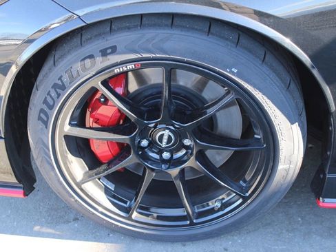 New 2025 Nissan Z NISMO w/ Floor Mat Package image 6