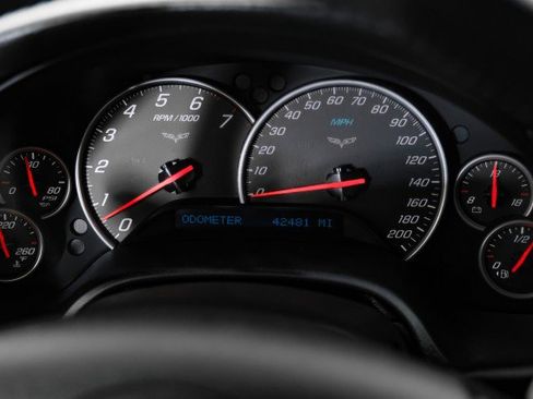 Used 2012 Chevrolet Corvette Grand Sport image 18