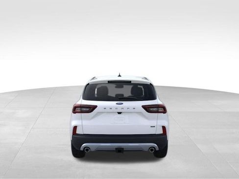 New 2025 Ford Escape SE w/ Class II Trailer Tow Package image 6