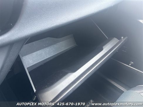 Used 2014 Toyota Corolla S image 26