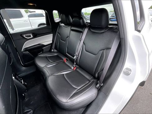 Used 2025 Jeep Compass Limited AWD/4WD image 24