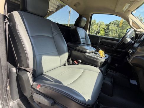 Used 2019 RAM 5500 Tradesman AWD/4WD image 44