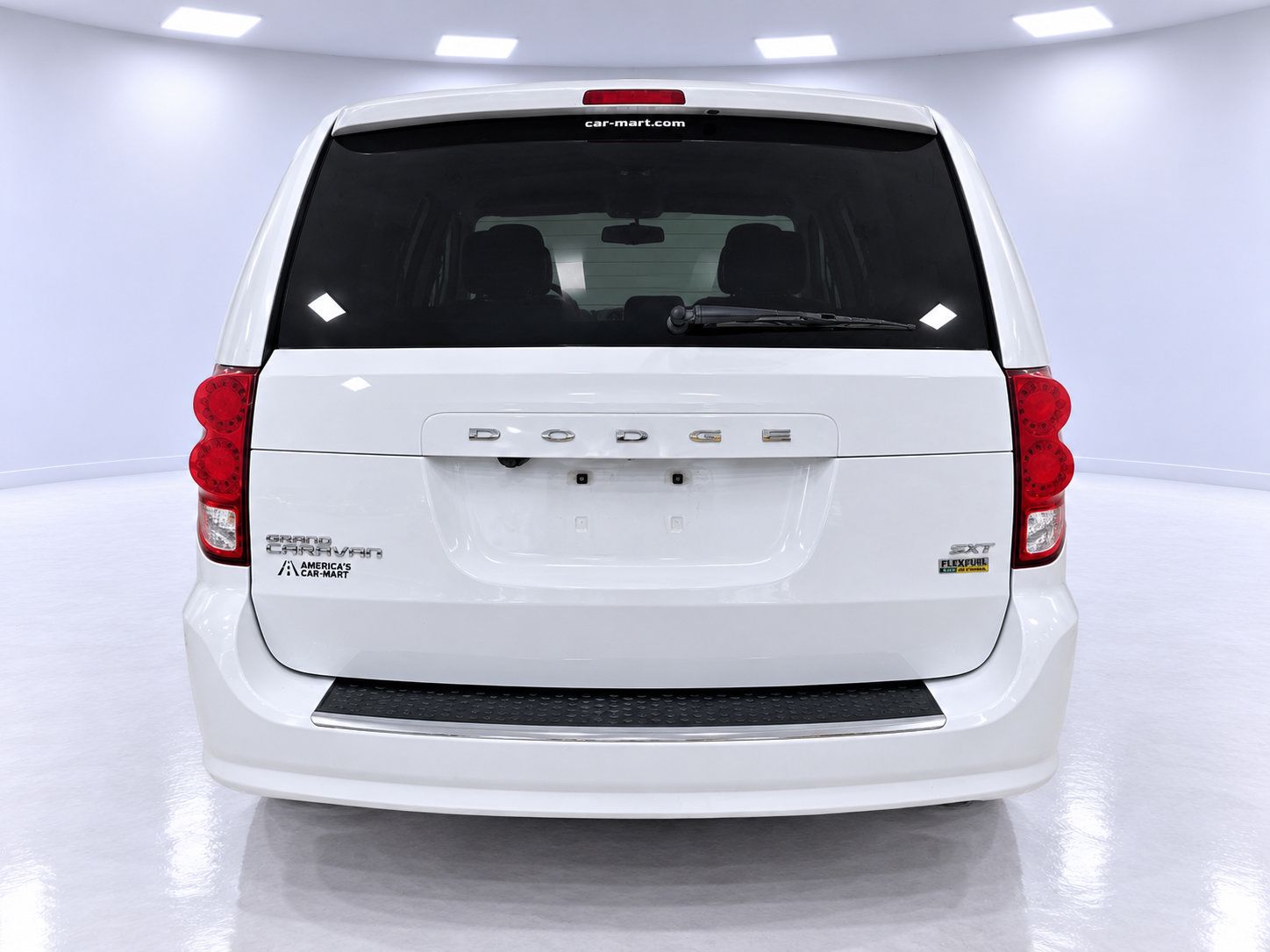 Used 2017 Dodge Grand Caravan SXT FWD image 8
