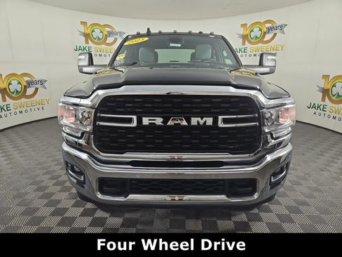 Used 2023 RAM 3500 Big Horn w/ Level 1 Equipment Group AWD/4WD image 2