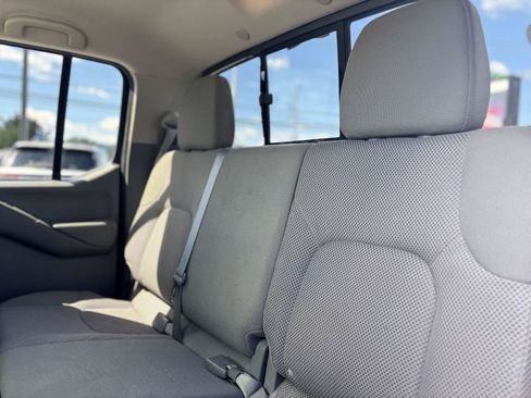 Used 2019 Nissan Frontier SV w/ Value Truck Package AWD/4WD image 11