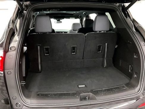 Used 2023 Buick Enclave Essence w/ Experience Buick Package FWD image 38