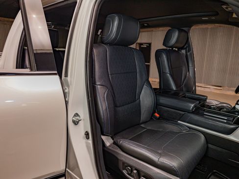 Used 2022 Toyota Tundra Platinum image 27