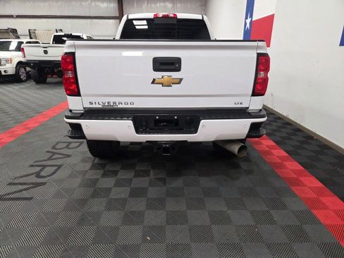 Used 2017 Chevrolet Silverado 2500 LTZ w/ Duramax Plus Package AWD/4WD image 17