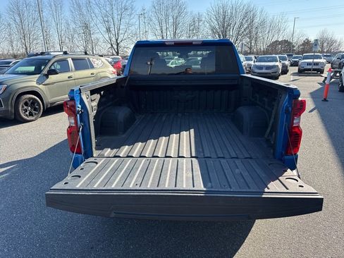 Used 2022 Chevrolet Silverado 1500 LT w/ Protection Package image 10