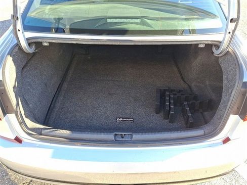 Used 2018 Volkswagen Passat 3.6 image 29