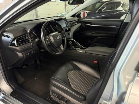 Used 2021 Toyota Camry SE FWD image 14