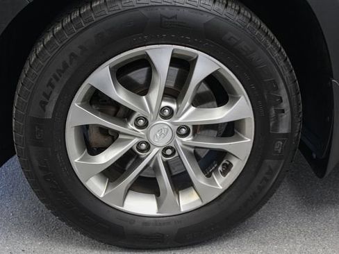 Used 2020 Hyundai Santa Fe SEL FWD image 14