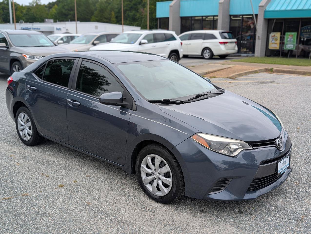 Used 2016 Toyota Corolla LE FWD image 8