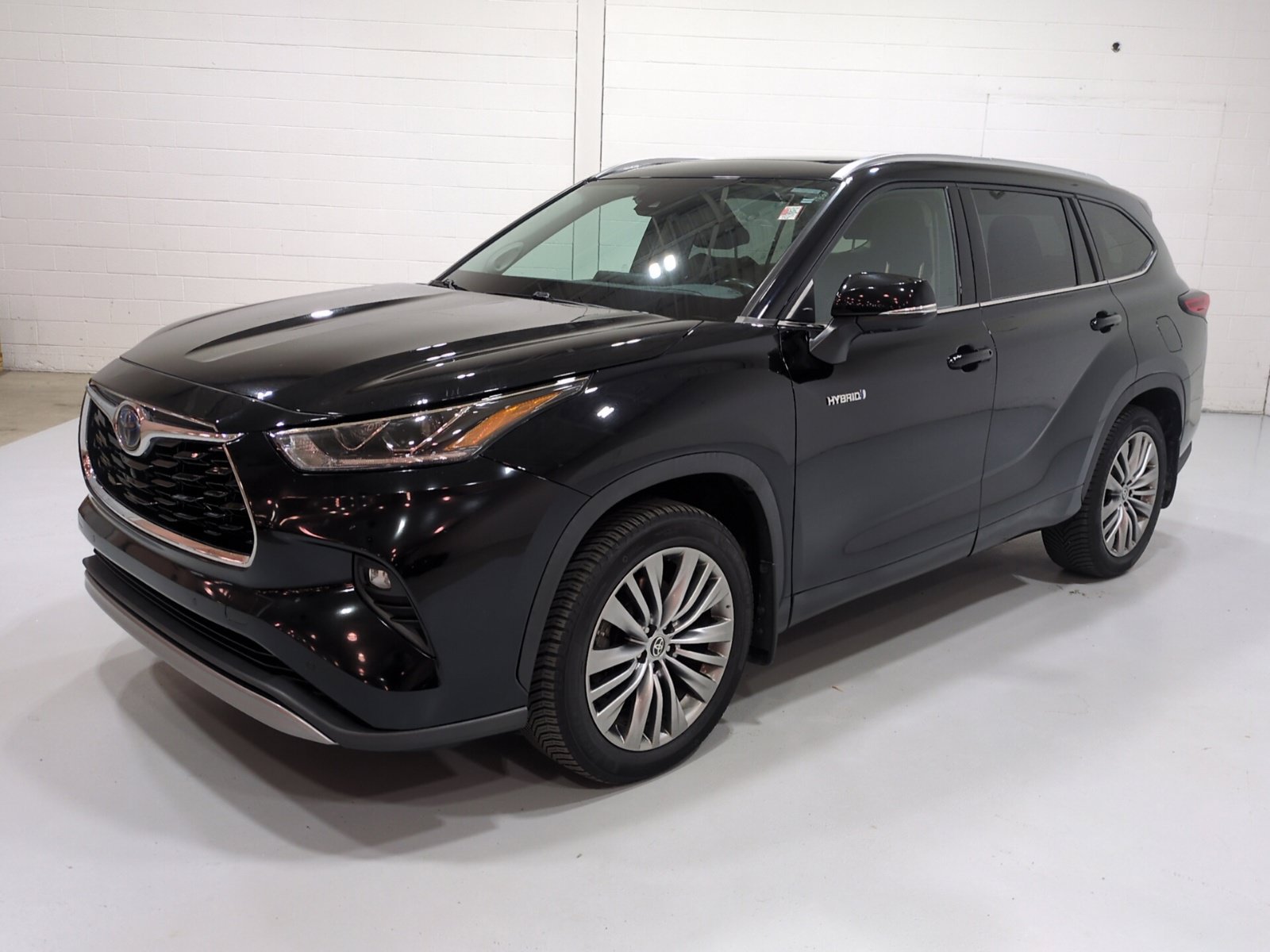 Used 2021 Toyota Highlander Platinum AWD/4WD image 8