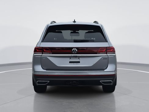 New 2026 Volkswagen Atlas SE image 4