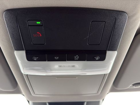 Certified 2023 Nissan Rogue SV image 22