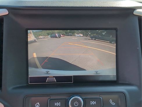 Used 2022 GMC Terrain SLE w/ Driver Convenience Package FWD image 19