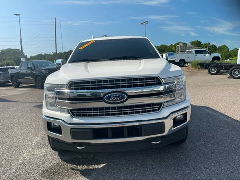 Used 2018 Ford F150 Lariat w/ Equipment Group 502A Luxury AWD/4WD image 2