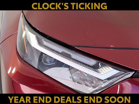 Certified 2022 Toyota RAV4 XLE Premium image 10