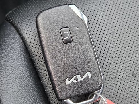 Used 2025 Kia Sportage SX AWD/4WD image 38