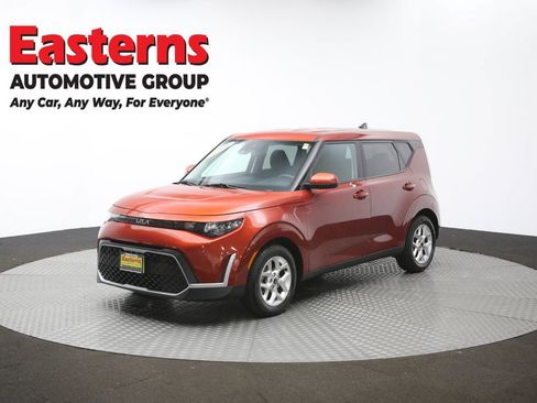 Used 2023 Kia Soul LX w/ Option Group 015 FWD image 56