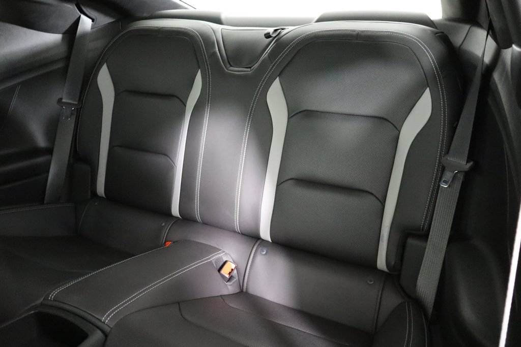 Used 2020 Chevrolet Camaro SS RWD image 16