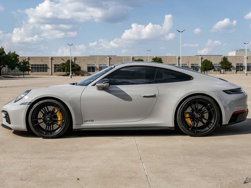 Used 2024 Porsche 911 Carrera GTS RWD image 8