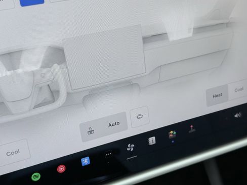 Used 2023 Tesla Model X image 67