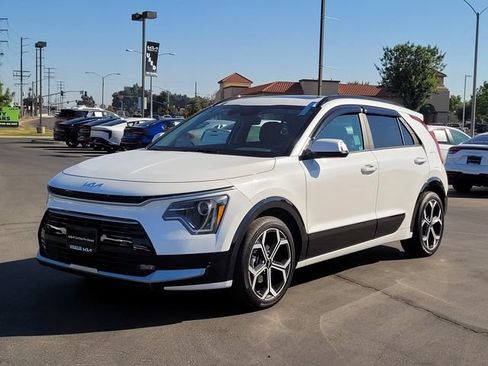 Certified 2025 Kia Niro EX Touring FWD image 10
