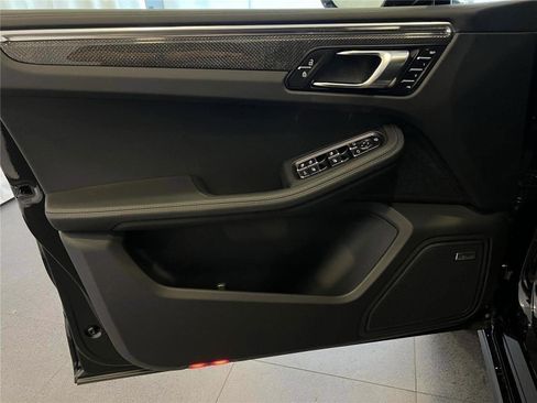 Used 2026 Porsche Macan GTS image 15