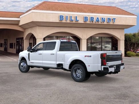 New 2026 Ford F450 Platinum w/ FX4 Off-Road Package AWD/4WD image 4