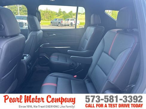 Used 2025 Chevrolet Traverse RS w/ LPO, Floor Liner Package AWD/4WD image 20